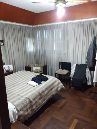 Amplio Chalet colonial en venta Quilmes Oeste 3 habitaciones