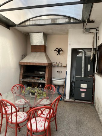 VENTA | CASA TIPO CHALET 4 AMBIENTES CON GARAGE TERRAZA PATIO y ALTILLO