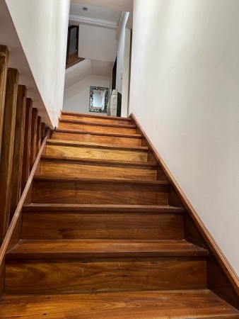 VENTA | CASA TIPO CHALET 4 AMBIENTES CON GARAGE TERRAZA PATIO y ALTILLO