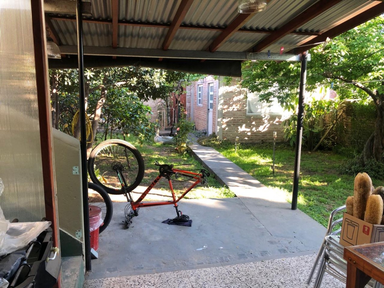 VENTA | Casa 3 ambientes con fondo libre