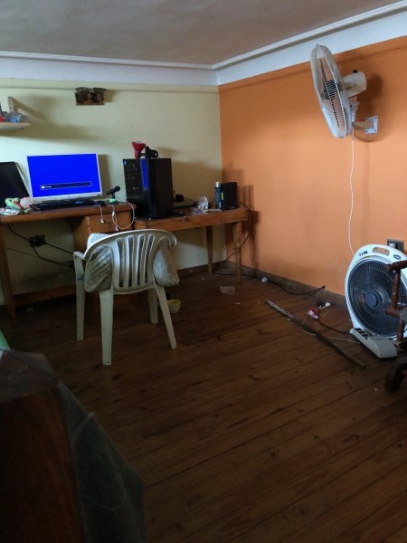 ALQUILER CASA 3 AMBIENTES CON GARAGE PATIO Y TERRENO