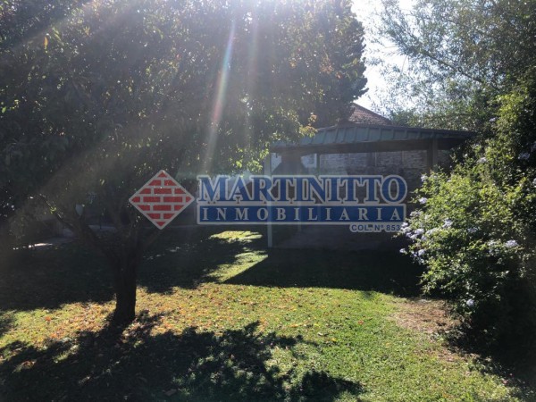 OPORTUNIDAD!!! VENTA CASA SOBRE DOS LOTES CON PISCINA EN QUILMES OESTE