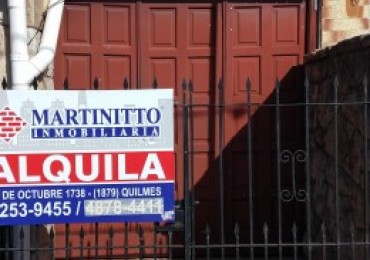 PH EN ALQUILER QUILMES OESTE 2 HABITACIONES Y PATIO